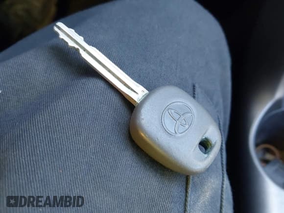 ✅ 2010 Toyota RAV4 Sport • VIN: JTMRK4DV9A5091854 • Lot: 41245673. Listed on IAAI with 142,689 mi. Free auction sales archive from the USA and detailed vehicle history report at DreamBid. Image 11.