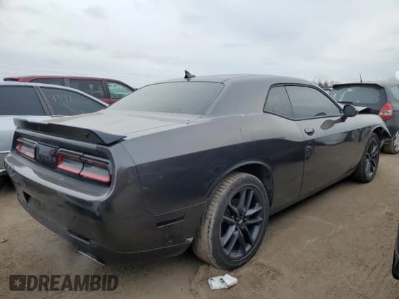 ✅ 2023 Dodge Challenger GT • VIN: 2C3CDZKG2PH512756 • Lot: 43626525. Wystawiony na Copart z przebiegiem 21 533 mil. Bezpłatny archiwum sprzedaży aukcyjnych z USA i szczegółowy raport historii pojazdu na DreamBid. Zdjęcie 3.