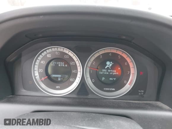 ✅ 2012 Volvo XC60 3.2L • VIN: YV4952DL3C2327880 • Лот: 41215399. Опубликован ранее на IAAI с пробегом 213 992 миль. Бесплатный доступ к архиву аукционных продаж из США и подробный отчёт об истории автомобиля на DreamBid. Изображение 7.