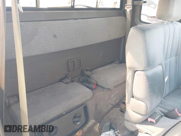 ✅ 1996 Toyota Tacoma • VIN: 4TAVL52N0TZ150639 • Lot: 43787472. Listed on IAAI with 191,301 mi. Free auction sales archive from the USA and detailed vehicle history report at DreamBid. Image 8.