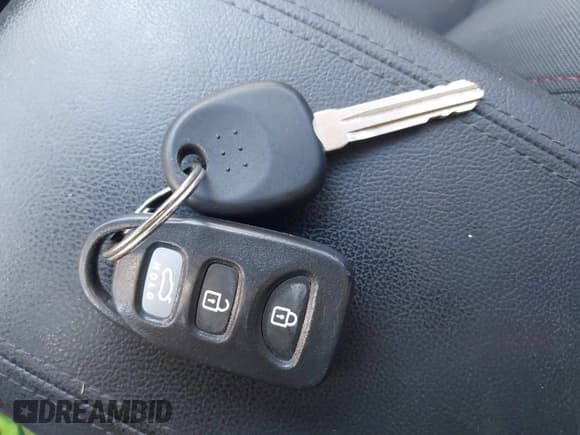 ✅ 2010 Kia Forte SX • VIN: KNAFW4A32A5140741 • Лот: 43068808. Опубликован ранее на IAAI с пробегом 97 028 миль. Бесплатный доступ к архиву аукционных продаж из США и подробный отчёт об истории автомобиля на DreamBid. Изображение 11.