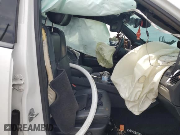 ✅ 2017 Dodge Durango GT • VIN: 1C4RDJDG4HC606386 • Lot: 82080745. Wystawiony na Copart z przebiegiem Nie podano. Bezpłatny archiwum sprzedaży aukcyjnych z USA i szczegółowy raport historii pojazdu na DreamBid. Zdjęcie 7.