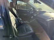 ✅ 2016 Ford Escape Titanium • VIN: 1FMCU0JX0GUA74577 • Lot: 80205944. Wystawiony na Copart z przebiegiem 104 781 mil. Bezpłatny archiwum sprzedaży aukcyjnych z USA i szczegółowy raport historii pojazdu na DreamBid. Zdjęcie 5.