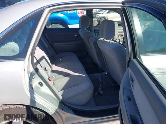 ✅ 2001 Toyota Avalon XLS • VIN: 4T1BF28B11U142954 • Lot: 43558293. Listed on IAAI with 214,620 mi. Free auction sales archive from the USA and detailed vehicle history report at DreamBid. Image 8.