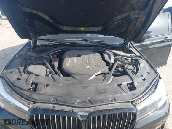 ✅ 2017 BMW 7 Series 740i • VIN: WBA7E2C36HG741092 • Lot: 42029625. Listed on IAAI with 60,389 mi. Free auction sales archive from the USA and detailed vehicle history report at DreamBid. Image 10.