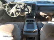 ✅ 2005 Chevrolet Suburban LT • VIN: 1GNFK16ZX5J128447 • Лот: 45547355. Опубликован ранее на Copart с пробегом 180 956 миль. Бесплатный доступ к архиву аукционных продаж из США и подробный отчёт об истории автомобиля на DreamBid. Изображение 8.