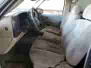 ✅ 2006 Chevrolet Silverado 1500 LS • VIN: 2GCEC13V861193201 • Lot: 70474854. Wystawiony na Copart z przebiegiem 141 938 mil mil. Skorzystaj z bezpłatnego archiwum sprzedaży aukcyjnych z USA i zobacz szczegółowy raport historii pojazdu na DreamBid. Zdjęcie 7.