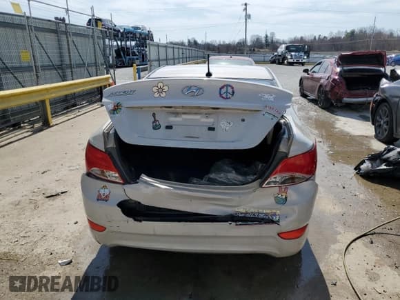 ✅ 2015 Hyundai Accent GLS • VIN: KMHCT4AE4FU934410 • Лот: 48546775. Опубликован ранее на Copart с пробегом 95 801 миль. Бесплатный доступ к архиву аукционных продаж из США и подробный отчёт об истории автомобиля на DreamBid. Изображение 6.