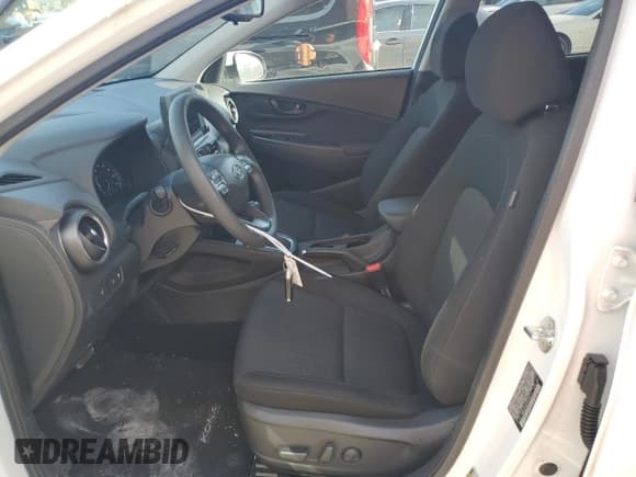 ✅ 2023 Hyundai Kona SEL • VIN: KM8K62AB3PU978137 • Лот: 63588924. Опубликован ранее на Copart с пробегом 1 547 миль. Бесплатный доступ к архиву аукционных продаж из США и подробный отчёт об истории автомобиля на DreamBid. Изображение 7.