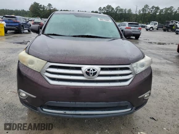✅ 2013 Toyota Highlander Limited • VIN: 5TDYK3EH4DS100196 • Lot: 90215965. Wystawiony na Copart z przebiegiem Nie podano. Bezpłatny archiwum sprzedaży aukcyjnych z USA i szczegółowy raport historii pojazdu na DreamBid. Zdjęcie 5.