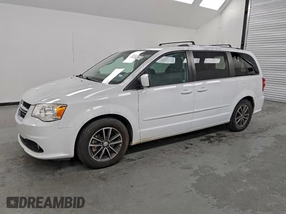 ✅ 2017 Dodge Grand Caravan SXT • VIN: 2C4RDGCGXHR685820 • Lot: 90422295. Wystawiony na Copart z przebiegiem 149 892 mil. Bezpłatny archiwum sprzedaży aukcyjnych z USA i szczegółowy raport historii pojazdu na DreamBid. Zdjęcie 1.