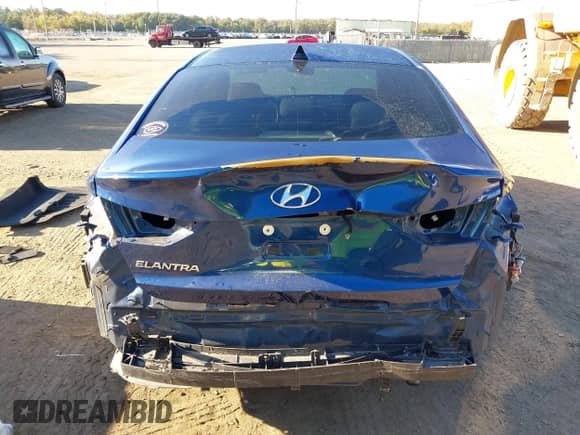 2017 Hyundai Elantra SE z VIN 5NPD84LF9HH058625, wystawiony jako IAAI lot #43387757 z przebiegiem 106 949 mil mil oraz . Historia ofert i sprzedaży dostępna na DreamBid. Obrazek 17.