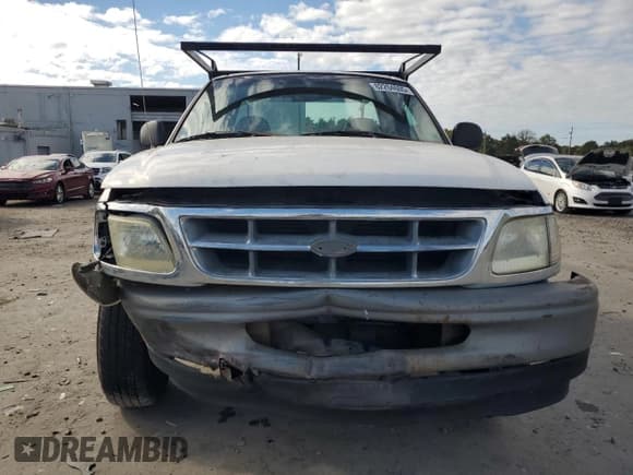 ✅ 1997 Ford F-150 • VIN: 1FTDF1727VNC20744 • Lot: 82264605. Wystawiony na Copart z przebiegiem 163 329 mil. Bezpłatny archiwum sprzedaży aukcyjnych z USA i szczegółowy raport historii pojazdu na DreamBid. Zdjęcie 5.