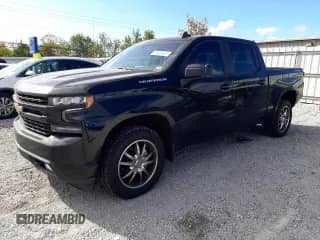 2021 Chevrolet Silverado 1500 RST z VIN 3GCUYEED0MG305146, wystawiony jako Copart lot #75649424 z przebiegiem 101 471 mil mil oraz Szkoda całkowita • Salvage title. Historia ofert i sprzedaży dostępna na DreamBid. Obrazek 1.