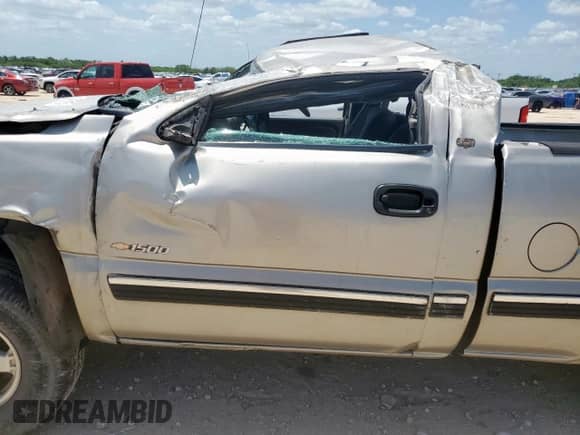 2001 Chevrolet Silverado 1500 с VIN 1GCEK14W11Z313933, выставлен на аукционе Copart как лот 60129915 с пробегом Не указан миль и Списание • Salvage title. История ставок и продаж доступна на DreamBid. Изображение 7.