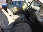 ✅ 2002 Ford Explorer XLT • VIN: 1FMDU63WX2ZC31748 • Lot: 41366733. Wystawiony na IAAI z przebiegiem 136 408 mil. Bezpłatny archiwum sprzedaży aukcyjnych z USA i szczegółowy raport historii pojazdu na DreamBid. Zdjęcie 5.