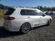 ✅ 2022 BMW X7 xDrive40i • VIN: 5UXCW2C03N9K49672 • Lot: 81113065. Wystawiony na Copart z przebiegiem 51 450 mil. Bezpłatny archiwum sprzedaży aukcyjnych z USA i szczegółowy raport historii pojazdu na DreamBid. Zdjęcie 3.