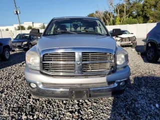 ✅ 2008 Dodge 1500 SLT • VIN: 1D7HU18208S552204 • Lot: 86706145. Wystawiony na Copart z przebiegiem 171 530 mil. Bezpłatny archiwum sprzedaży aukcyjnych z USA i szczegółowy raport historii pojazdu na DreamBid. Zdjęcie 5.