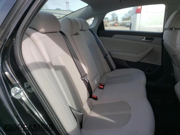 ✅ 2017 Hyundai Sonata SE • VIN: 5NPE24AF2HH592607 • Lot: 47034363. Listed on Copart with 56,324 mi. Free auction sales archive from the USA and detailed vehicle history report at DreamBid. Image 10.