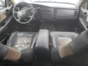 ✅ 2003 Dodge Durango R/T • VIN: 1D4HS78Z73F630384 • Lot: 51272765. Wystawiony na Copart z przebiegiem 190 626 mil. Bezpłatny archiwum sprzedaży aukcyjnych z USA i szczegółowy raport historii pojazdu na DreamBid. Zdjęcie 8.