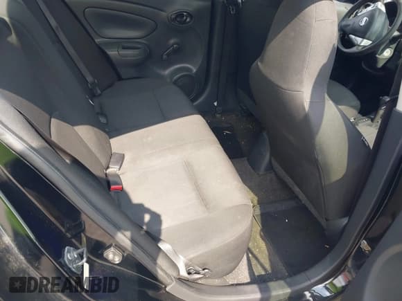 ✅ 2016 Nissan Versa S • VIN: 3N1CN7AP3GL901172 • Lot: 43035587. Listed on IAAI with 175,154 mi. Free auction sales archive from the USA and detailed vehicle history report at DreamBid. Image 8.