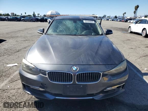 ✅ 2012 BMW 3 Series 328i • VIN: WBA3C1C50CF431504 • Лот: 82469935. Опубликован ранее на Copart с пробегом 145 647 миль. Бесплатный доступ к архиву аукционных продаж из США и подробный отчёт об истории автомобиля на DreamBid. Изображение 5.