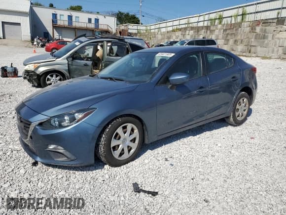 ✅ 2015 Mazda 3 i Sport • VIN: 3MZBM1U7XFM219044 • Лот: 69401905. Опубликован ранее на Copart с пробегом 120 383 миль. Бесплатный доступ к архиву аукционных продаж из США и подробный отчёт об истории автомобиля на DreamBid. Изображение 1.