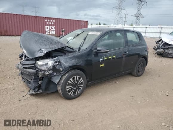 ✅ 2010 Volkswagen Golf • VIN: WVWAA7AJ9AW103367 • Лот: 64803095. Опубликован ранее на Copart с пробегом Не указан. Бесплатный доступ к архиву аукционных продаж из США и подробный отчёт об истории автомобиля на DreamBid. Изображение 1.