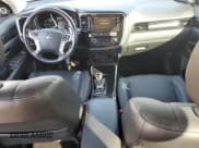 ✅ 2018 Mitsubishi Outlander SEL • VIN: JA4J24A5XJZ043347 • Lot: 72040375. Wystawiony na Copart z przebiegiem 53 668 mil. Bezpłatny archiwum sprzedaży aukcyjnych z USA i szczegółowy raport historii pojazdu na DreamBid. Zdjęcie 8.