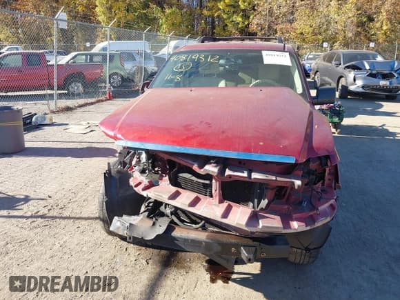 ✅ 2006 Ford Explorer XLS • VIN: 1FMEU72E56UA25727 • Lot: 40819312. Wystawiony na IAAI z przebiegiem 199 740 mil. Bezpłatny archiwum sprzedaży aukcyjnych z USA i szczegółowy raport historii pojazdu na DreamBid. Zdjęcie 13.