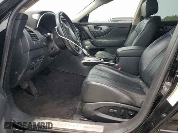 ✅ 2017 Infiniti QX70 • VIN: JN8CS1MW0HM412181 • Лот: 60594815. Опубликован ранее на Copart с пробегом 127 971 миль. Бесплатный доступ к архиву аукционных продаж из США и подробный отчёт об истории автомобиля на DreamBid. Изображение 7.