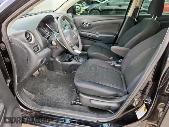 ✅ 2013 Nissan Versa SL • VIN: 3N1CN7AP2DL826427 • Lot: 70221365. Wystawiony na Copart z przebiegiem 80 458 mil. Bezpłatny archiwum sprzedaży aukcyjnych z USA i szczegółowy raport historii pojazdu na DreamBid. Zdjęcie 7.