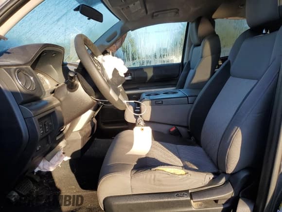 ✅ 2014 Toyota Tundra SR • VIN: 5TFRM5F10EX080908 • Lot: 80336615. Listed on Copart with 132,701 mi. Free auction sales archive from the USA and detailed vehicle history report at DreamBid. Image 7.