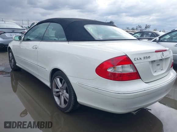 ✅ 2009 Mercedes-Benz CLK 350 • VIN: WDBTK56F49F264895 • Lot: 41781456. Wystawiony na IAAI z przebiegiem 136 767 mil. Bezpłatny archiwum sprzedaży aukcyjnych z USA i szczegółowy raport historii pojazdu na DreamBid. Zdjęcie 3.