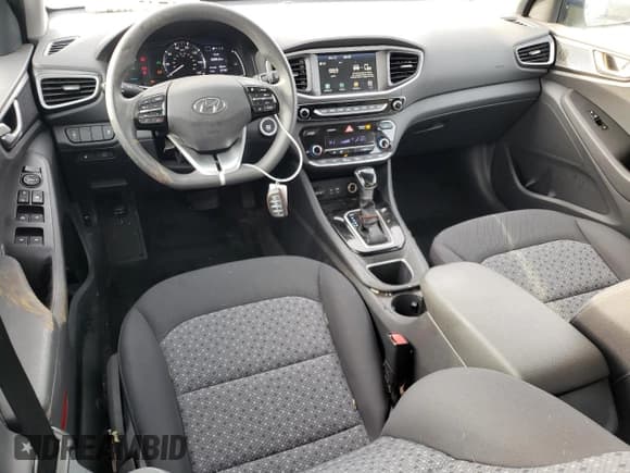 ✅ 2019 Hyundai Ioniq Blue • VIN: KMHC65LC0KU143813 • Lot: 87245724. Wystawiony na Copart z przebiegiem 53 003 mil. Bezpłatny archiwum sprzedaży aukcyjnych z USA i szczegółowy raport historii pojazdu na DreamBid. Zdjęcie 8.