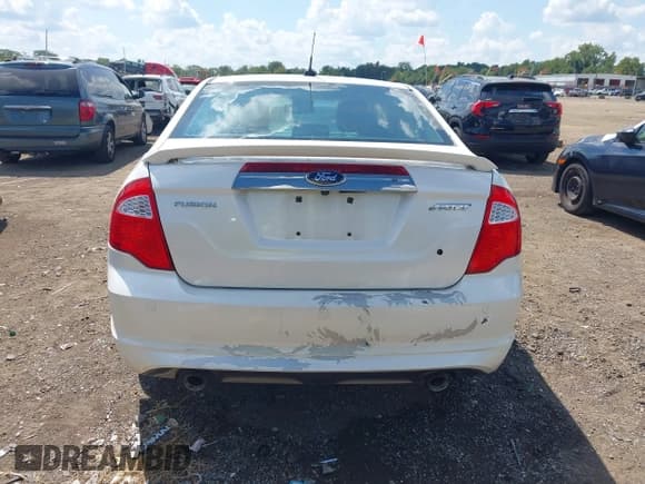 ✅ 2011 Ford Fusion SPORT • VIN: 3FAHP0KC9BR317399 • Lot: 43132729. Wystawiony na IAAI z przebiegiem 139 763 mil. Bezpłatny archiwum sprzedaży aukcyjnych z USA i szczegółowy raport historii pojazdu na DreamBid. Zdjęcie 16.