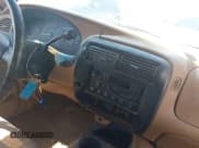 ✅ 1996 Ford Ranger XL • VIN: 1FTCR14U4TPA82980 • Lot: 43303810. Listed on IAAI with Not provided. Free auction sales archive from the USA and detailed vehicle history report at DreamBid. Image 18.