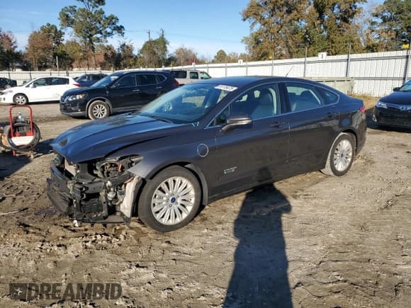 ✅ 2016 Ford Fusion SE Luxury • VIN: 3FA6P0PU4GR338449 • Lot: 91178475. Listed on Copart with 89,569 mi. Free auction sales archive from the USA and detailed vehicle history report at DreamBid. Image 1.