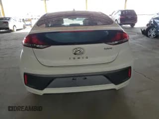 ✅ 2022 Hyundai Ioniq SE • VIN: KMHC75LC0NU266254 • Lot: 49628795. Wystawiony na Copart z przebiegiem 49 255 mil. Bezpłatny archiwum sprzedaży aukcyjnych z USA i szczegółowy raport historii pojazdu na DreamBid. Zdjęcie 6.