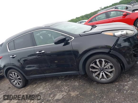 ✅ 2017 Kia Sportage EX • VIN: KNDPN3AC0H7075861 • Lot: 42343034. Wystawiony na IAAI z przebiegiem 35 316 mil. Bezpłatny archiwum sprzedaży aukcyjnych z USA i szczegółowy raport historii pojazdu na DreamBid. Zdjęcie 13.