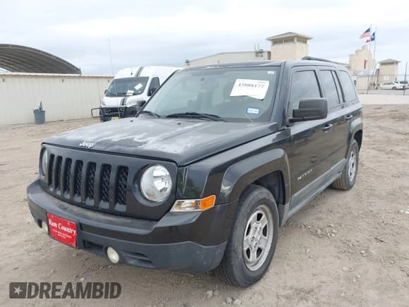 ✅ 2011 Jeep Patriot Latitude • VIN: 1J4NT1GAXBD119715 • Lot: 43808177. Listed on IAAI with 126,881 mi. Free auction sales archive from the USA and detailed vehicle history report at DreamBid. Image 6.