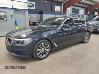 ✅ 2019 BMW 5 Series 530i xDrive • VIN: WBAJA7C50KWW23097 • Lot: 94944405. Wystawiony na Copart z przebiegiem 80 528 mil. Bezpłatny archiwum sprzedaży aukcyjnych z USA i szczegółowy raport historii pojazdu na DreamBid. Zdjęcie 1.