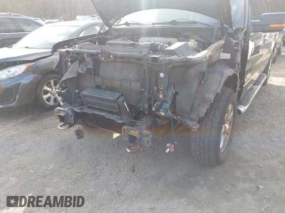 ✅ 2014 Ford F-150 Platinum • VIN: 1FTFW1ET5EFA52990 • Lot: 43692274. Wystawiony na IAAI z przebiegiem 115 718 mil. Bezpłatny archiwum sprzedaży aukcyjnych z USA i szczegółowy raport historii pojazdu na DreamBid. Zdjęcie 6.