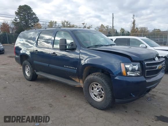 ✅ 2007 Chevrolet Suburban LS • VIN: 3GNGK26K67G283062 • Лот: 43547596. Опубликован ранее на IAAI с пробегом 221 080 миль. Бесплатный доступ к архиву аукционных продаж из США и подробный отчёт об истории автомобиля на DreamBid. Изображение 1.