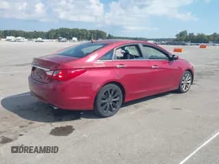 ✅ 2011 Hyundai Sonata SE • VIN: 5NPEC4AC9BH117790 • Lot: 43358678. Listed on IAAI with 126,275 mi. Free auction sales archive from the USA and detailed vehicle history report at DreamBid. Image 4.