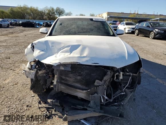 ✅ 2010 Audi A4 Premium • VIN: WAUAFAFL7AN070624 • Lot: 86867755. Listed on Copart with 141,188 mi. Free auction sales archive from the USA and detailed vehicle history report at DreamBid. Image 5.