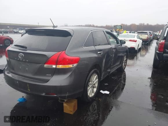 ✅ 2010 Toyota Venza • VIN: 4T3BA3BB4AU018469 • Lot: 43718507. Wystawiony na IAAI z przebiegiem 173 806 mil. Bezpłatny archiwum sprzedaży aukcyjnych z USA i szczegółowy raport historii pojazdu na DreamBid. Zdjęcie 4.