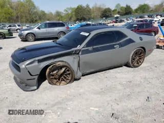 ✅ 2017 Dodge Challenger T/A 392 • VIN: 2C3CDZFJ7HH517684 • Lot: 55335295. Wystawiony na Copart z przebiegiem 88 493 mil. Bezpłatny archiwum sprzedaży aukcyjnych z USA i szczegółowy raport historii pojazdu na DreamBid. Zdjęcie 1.