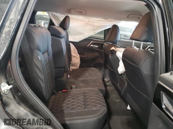 ✅ 2024 Mitsubishi Outlander SEL • VIN: JA4J4WA87RZ009183 • Lot: 82441165. Listed on Copart with 35,218 mi. Free auction sales archive from the USA and detailed vehicle history report at DreamBid. Image 11.