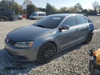✅ 2013 Volkswagen Jetta SE • VIN: 3VWDX7AJ9DM384907 • Lot: 87048675. Listed on Copart with 176,648 mi. Free auction sales archive from the USA and detailed vehicle history report at DreamBid. Image 1.